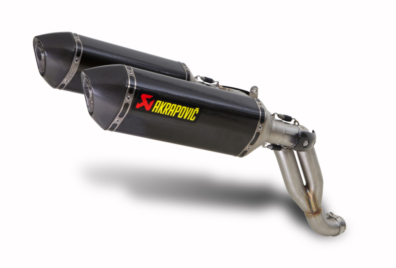 AKRAPOVIC Slip-On Exhaust System (Carbon) Triumph Speed Triple R 1050 (2012-2014)